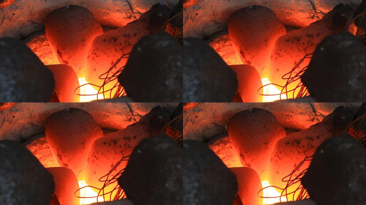 在铸造厂熔炼铁煅烧高温灼烧
