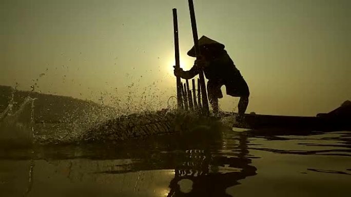 高清: 早晨日出工作的渔夫的当地生活方式。