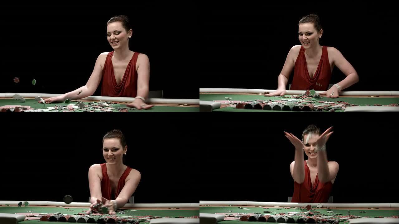 高清多莉: 兴奋的女人赢得扑克游戏的肖像