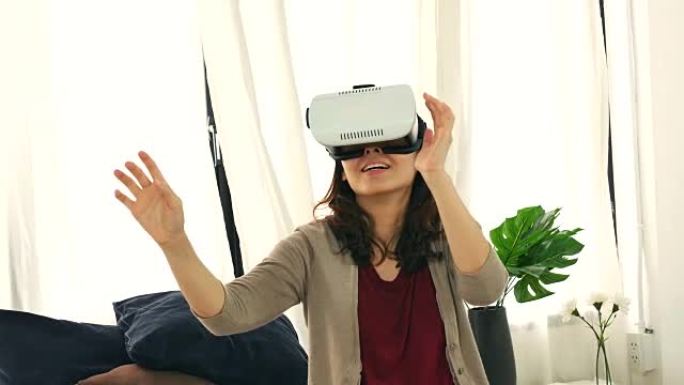 虚拟现实模拟器谷歌耳机年轻亚洲女性