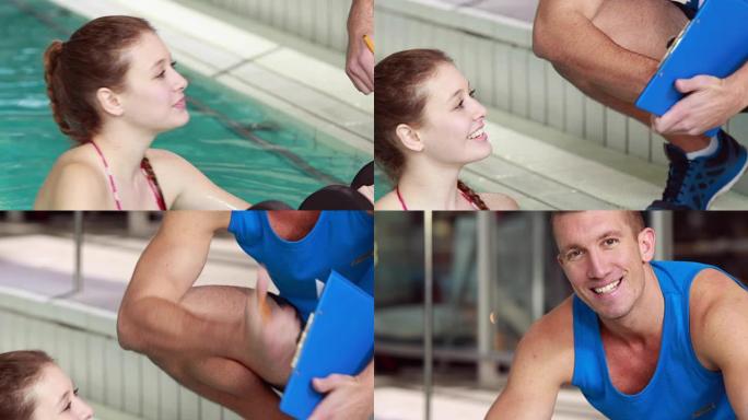 女人和教练一起做水上有氧运动