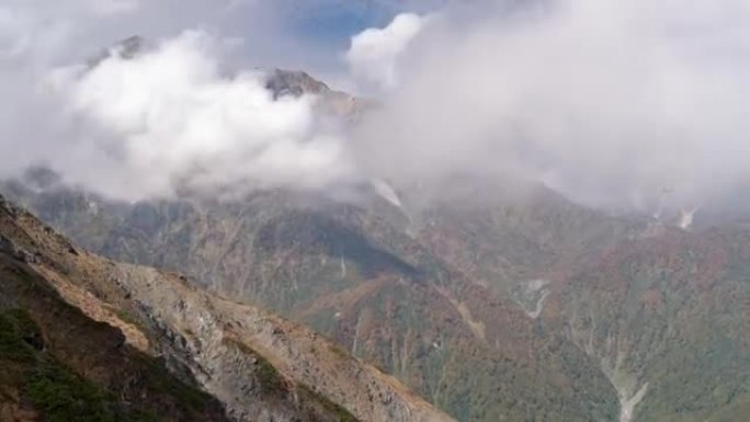 延时: 白场山脉与秋红长野日本