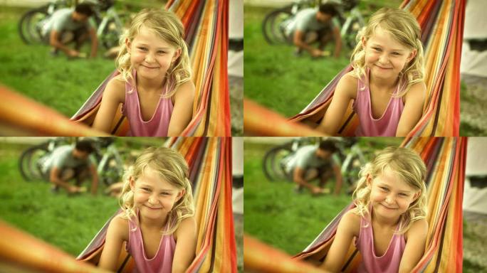 吊床上可爱的女孩