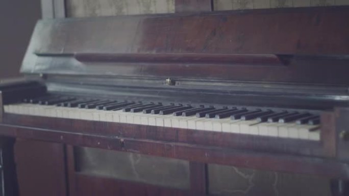 旧经典钢琴键盘特写
