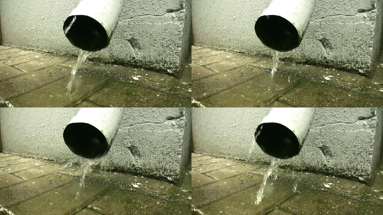 雨水从“无缝LOOP HD”管道中倾泻而出