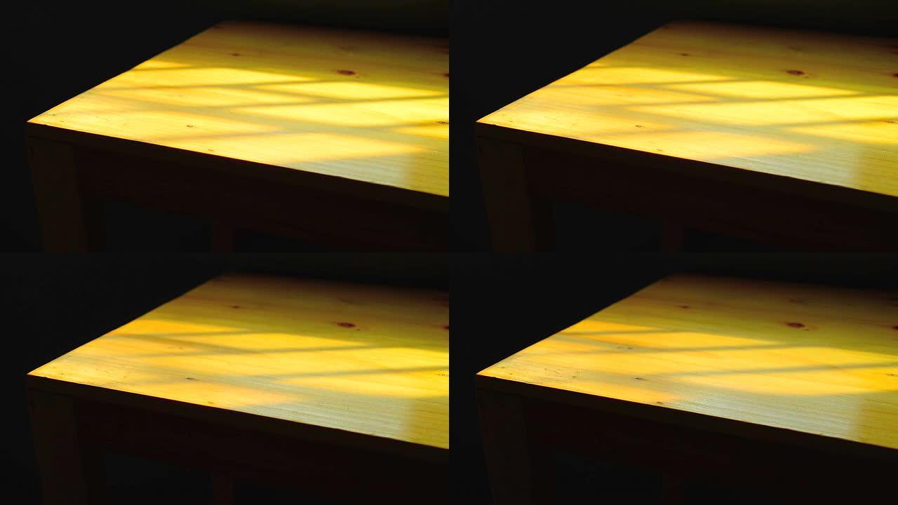 时间流逝：木制桌面，阳光来自窗户