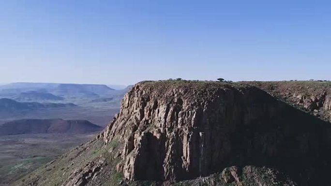 斯皮茨科佩山脉。纳米比亚的花岗岩峰