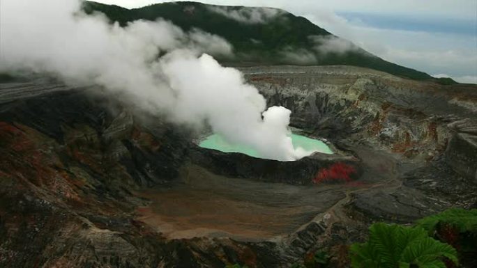 波阿斯火山，哥斯达黎加-2008年。