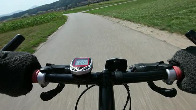 高清：山地自行车下坡