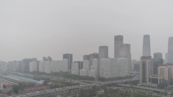 空气污染中的北京城市景观/中国北京