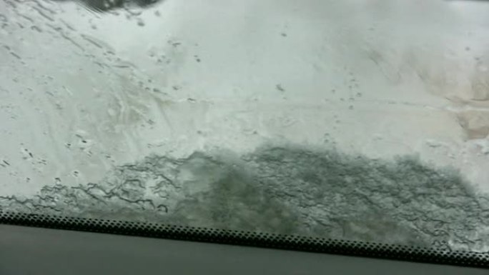 HD 1080i带冰雪的卡车雨刮片