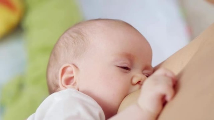 母乳喂养初生婴儿特写镜头健康成长