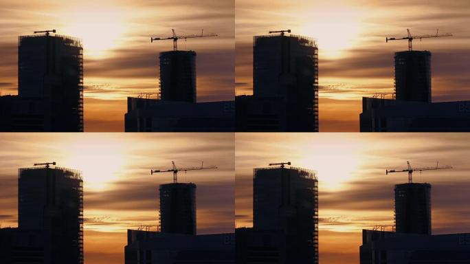 日落时的摩天大楼