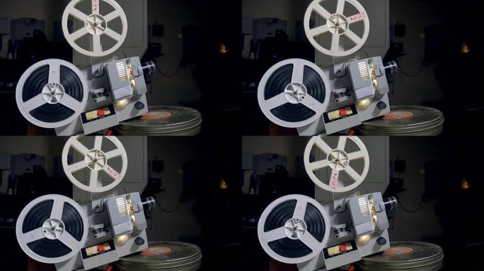 旧电影放映机正在运行