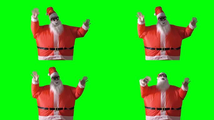 圣诞老人用双手向摄像机挥手。