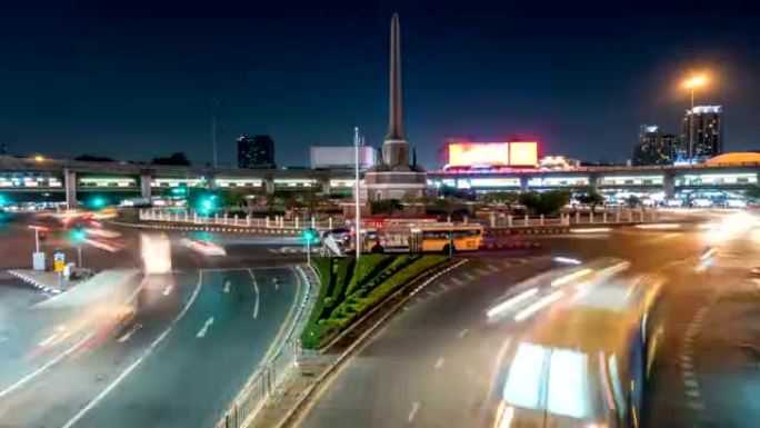 泰国曼谷胜利纪念碑夜间交通的4k延时