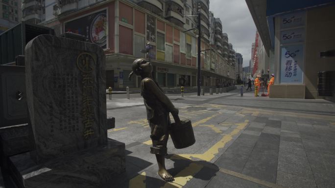 疫情空空的街道游乐场