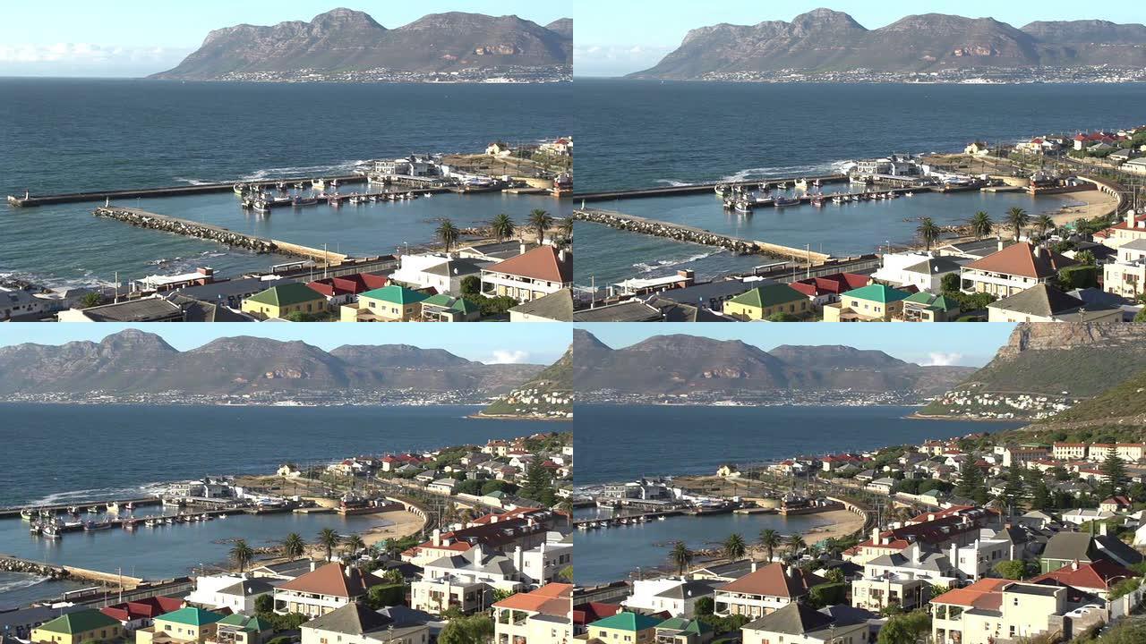 南非开普敦卡尔克湾港的平移镜头