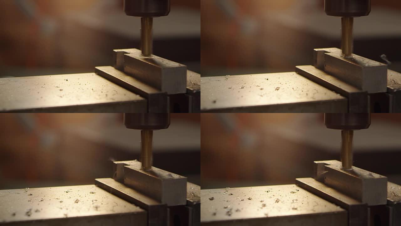 R3D工厂拍摄的钻孔金属块特写