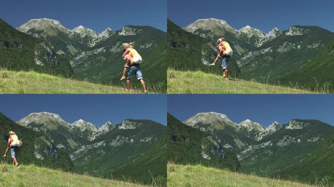 高清: 男人背着他的女朋友