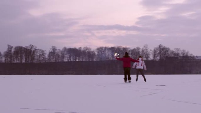 4k女孩，在冰冻的湖上滑冰，慢动作