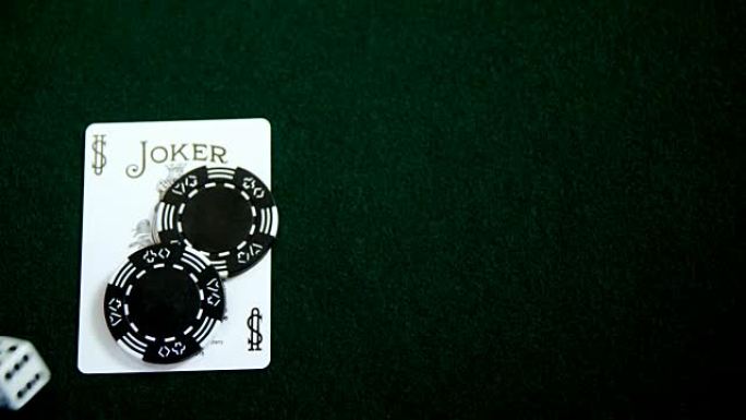 扑克牌4k上的扑克牌、骰子和赌场筹码