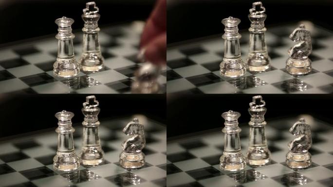 玻璃王皇后和象棋