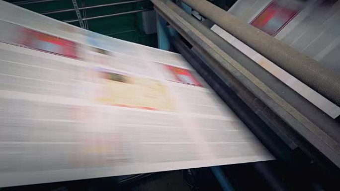 特写报纸印刷设备。印刷厂有报纸的印刷机。