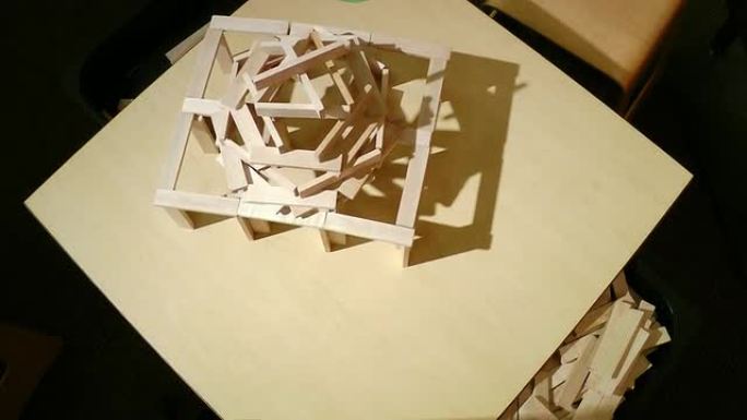 用木块模拟地震用木块模拟地震