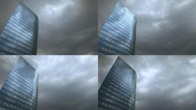 乌云笼罩着纽约市卫生部大楼