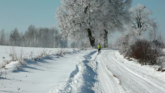 越野滑雪运动员