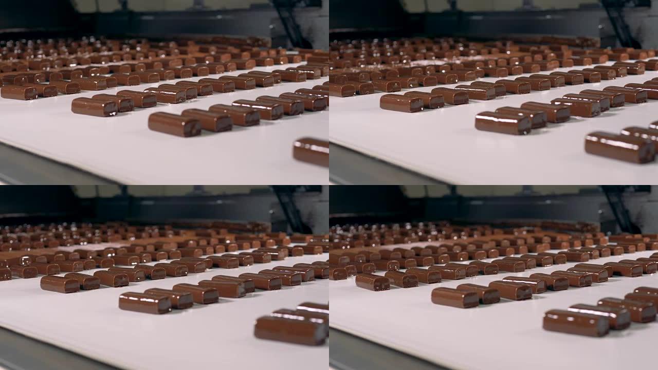 糖果店的巧克力糖果生产过程。
