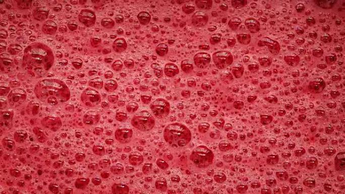 泡沫破裂的红色泡沫