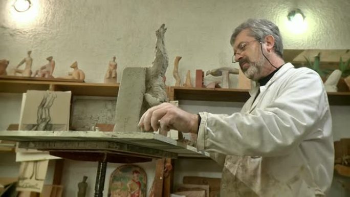 高清: 雕塑家艺术家造型粘土