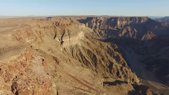 鱼河峡谷4k鸟瞰图