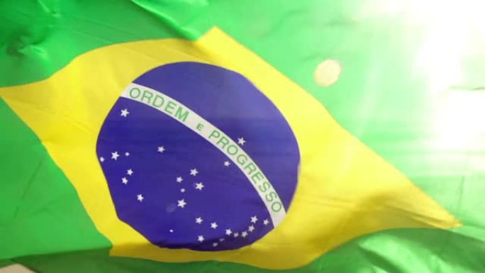 巴西国旗在慢动作中挥舞