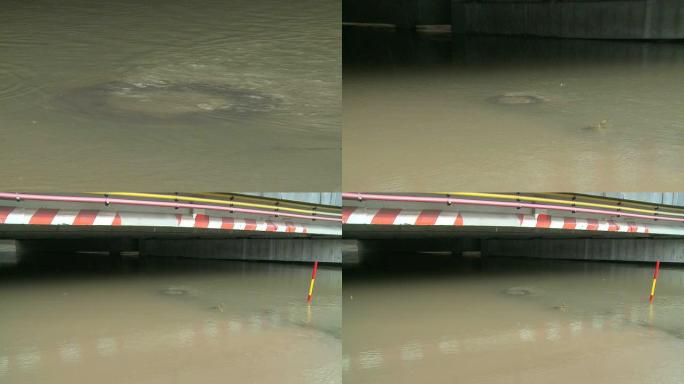 高清: 洪水泛滥的道路