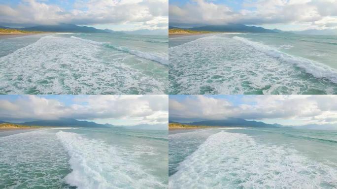 波浪到达海边4k