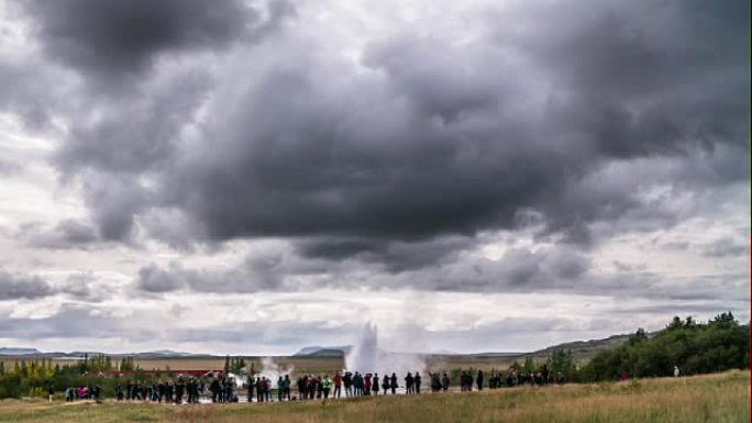 冰岛间歇泉Strokkur-4k自然/野生动物/天气