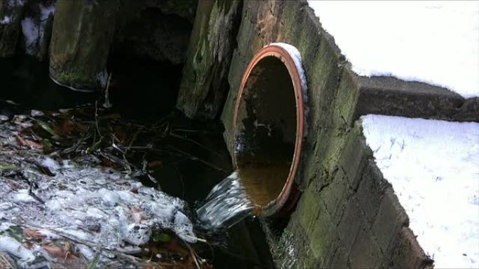 冬季排水管，水面结冰，HD