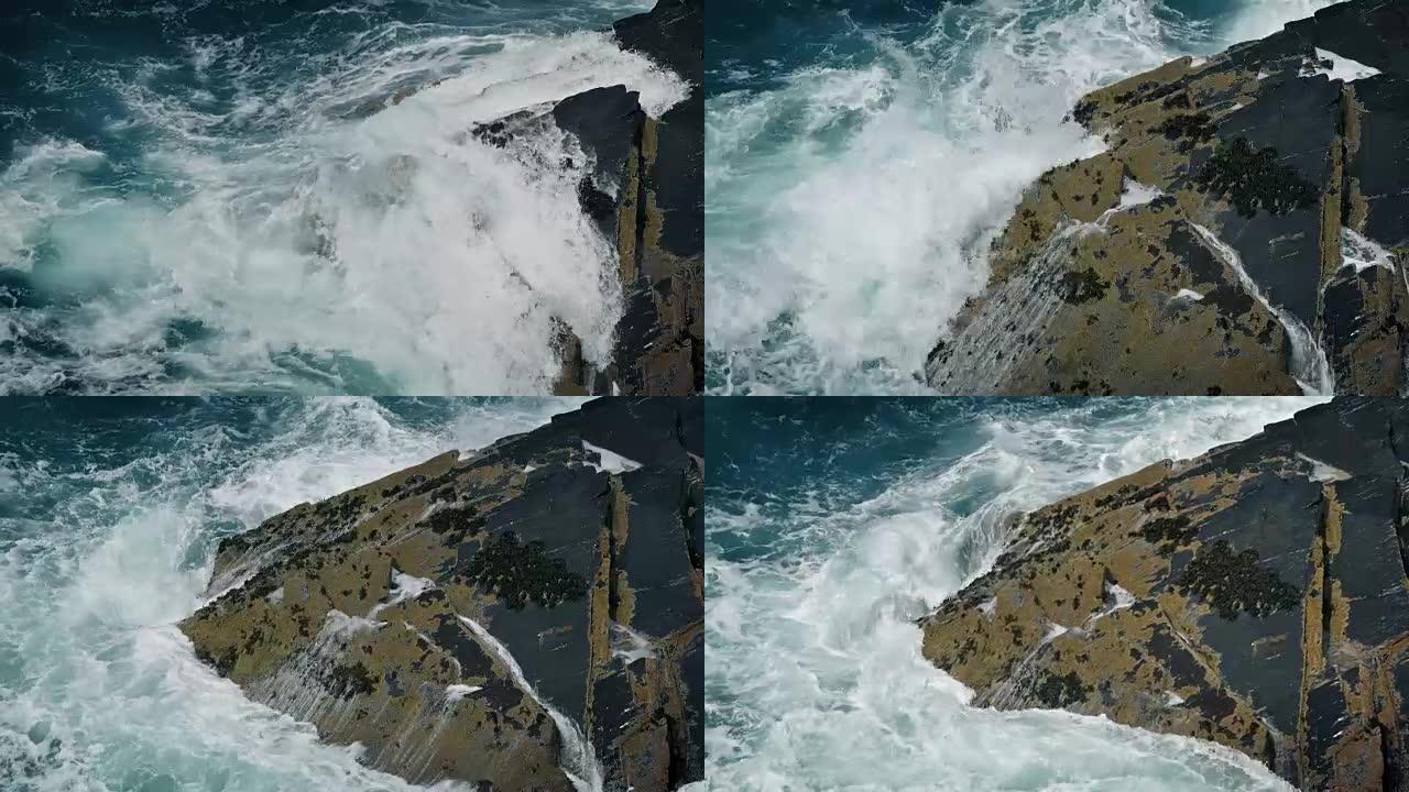 巨大的海浪撞击岩石
