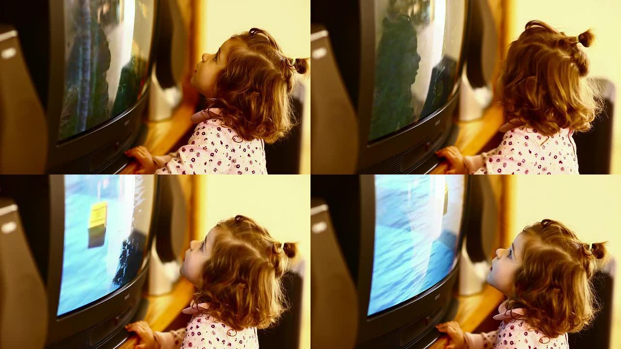 电视机旁的小女孩