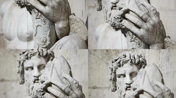 罗马塞纳托利奥宫的台伯河神雕像