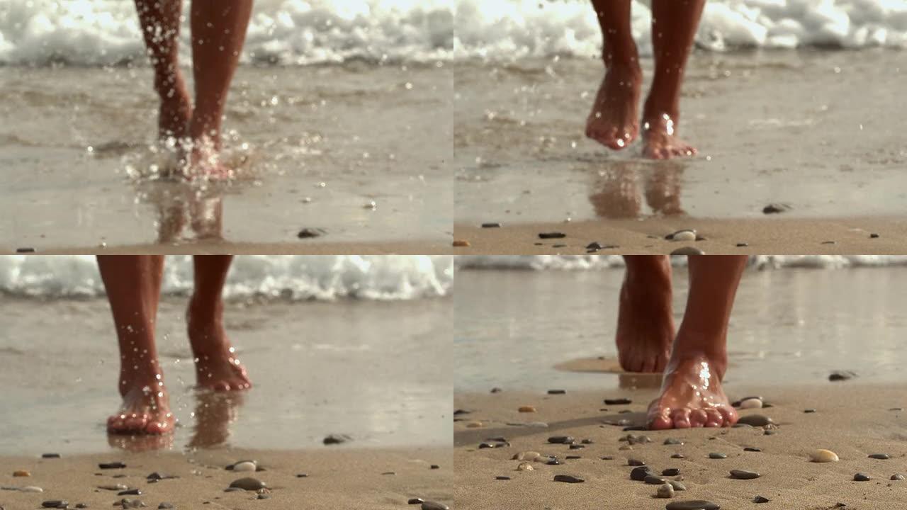 女性脚走出水面