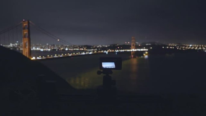摄像机拍摄金门大桥的夜间时间流逝