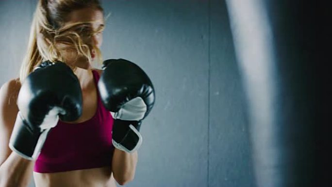 运动女子在健身房训练跆拳道