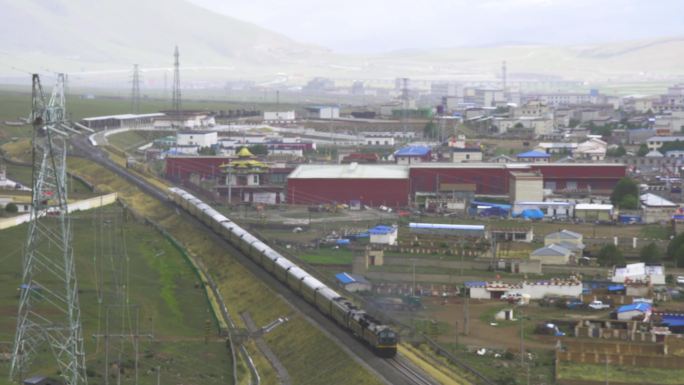 第一视角 高原机车青藏铁路拉萨火车站空镜
