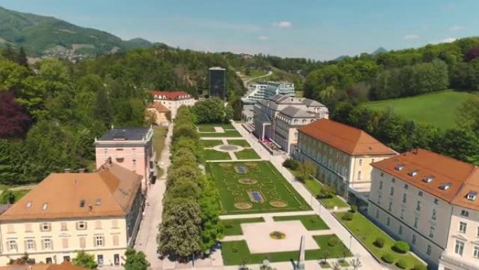 空中无人机景观和城市，斯洛文尼亚罗加斯卡·斯拉蒂纳，实时