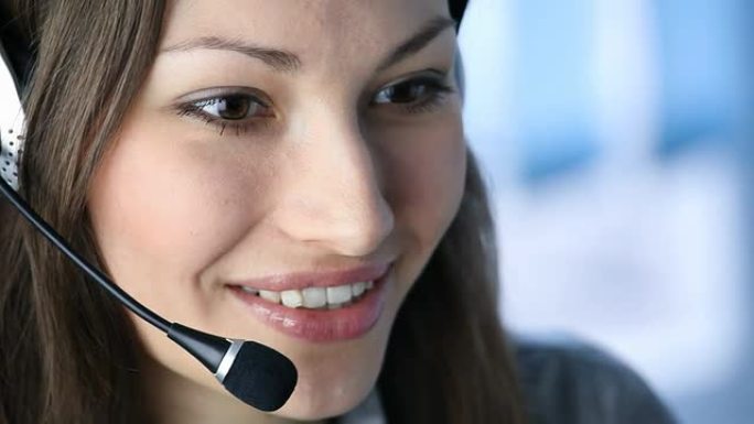 工作场所的客户支持电话接线员