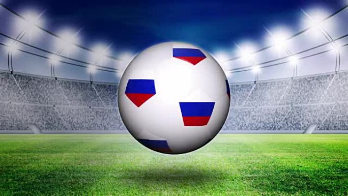 足球条纹俄罗斯国旗在晚上在体育场的草地上滚动